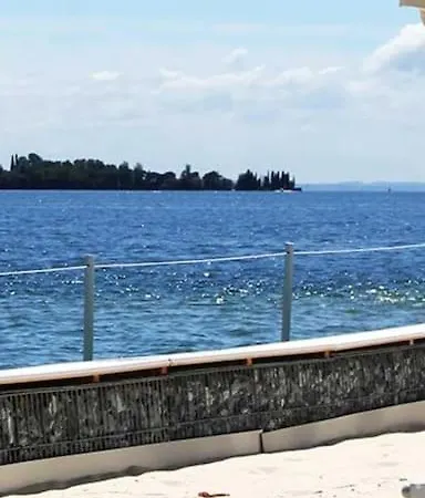 Apartmán A Due Passi Dal Lago Gardone Riviera