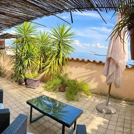 A Due Passi Dal Lago Apartmán Gardone Riviera